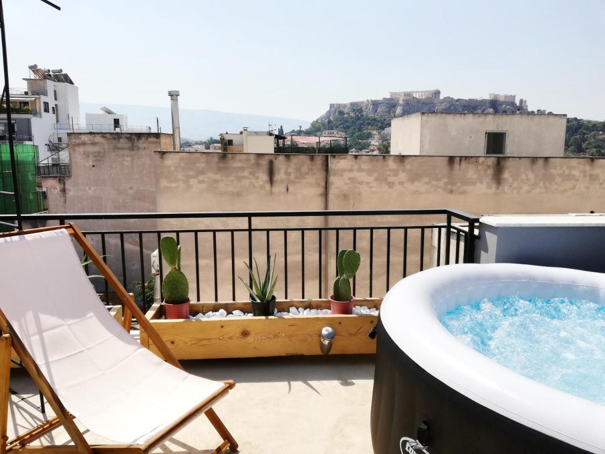 דירות אתונה As Jacuzzi On Privet Roof Top With Acropolis View מראה חיצוני תמונה
